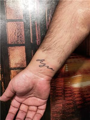 azra-isim-dovmesi---name-tattoo