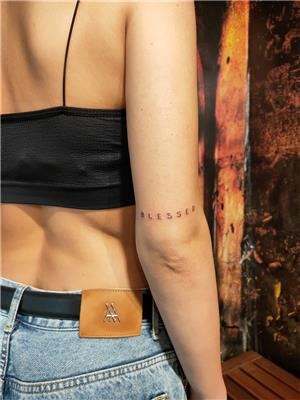 blessed-tattoo-yazi-dovmesi