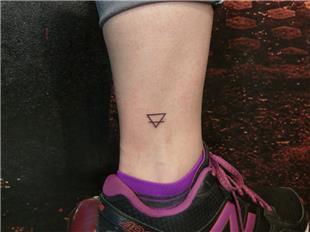 Ters gen ve izgi Dvmesi / Triangle Tattoos