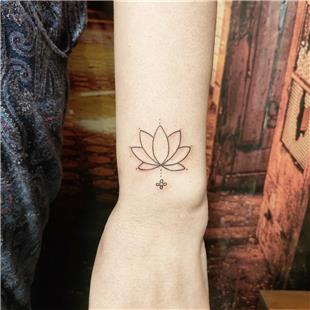 Bilee Minimal Lotus Dvmesi / Minimal Lotus Tattoo