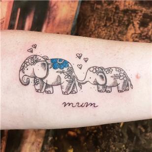 Anne ve Bebek Fil Dvmesi / Elephant Family Tattoo