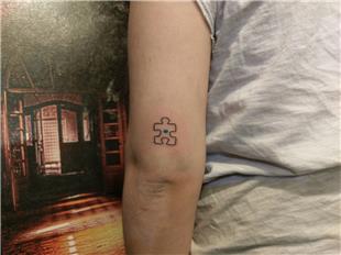 Yap Boz Paras Mavi Nokta Dvmesi / Puzzle Blue Dot Tattoo